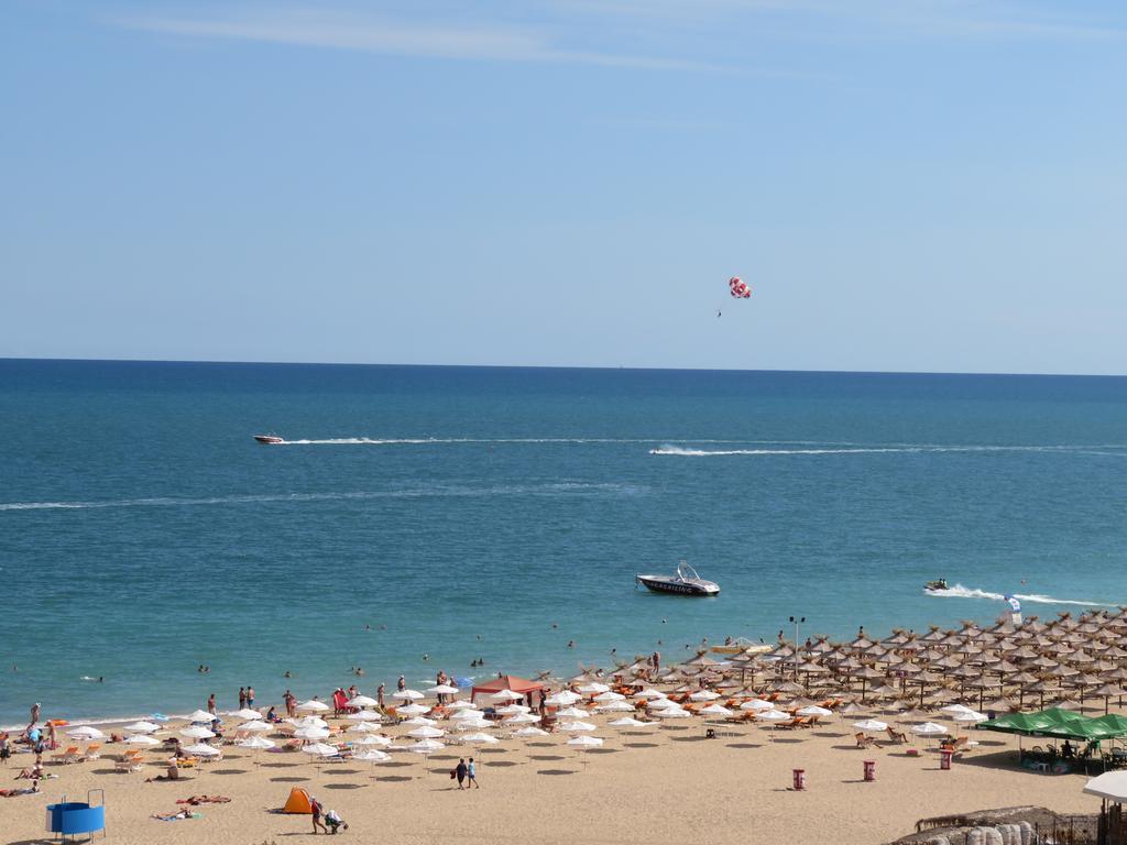 Apartments Sirena First Line - Апартаменти Сирена На Първа Линия Sables d'or Extérieur photo